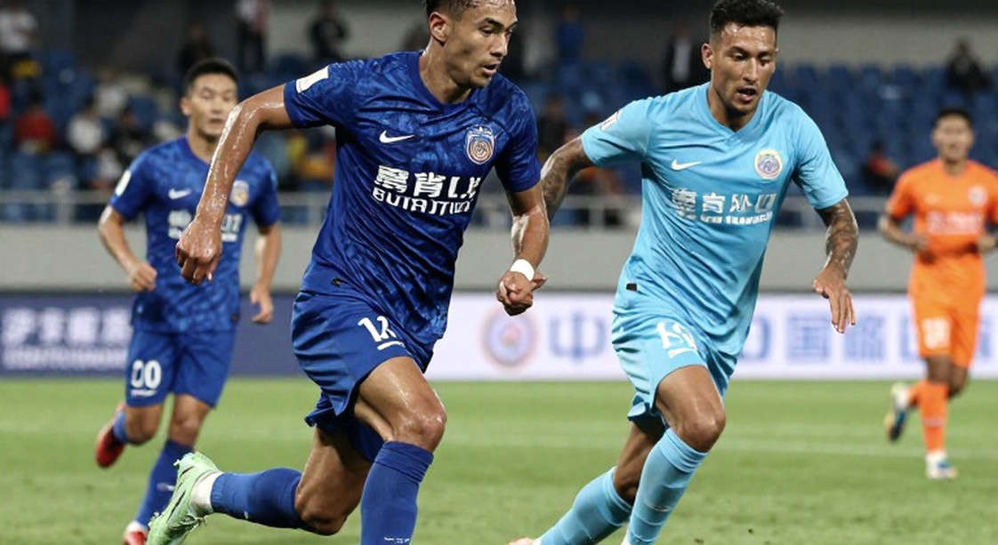 Mắt trọng tài V.League: VAR chưa sửa được luật, chỉ phơi bày nó Mắt trọng tài V.League: VAR chưa sửa được luật, chỉ phơi bày nó