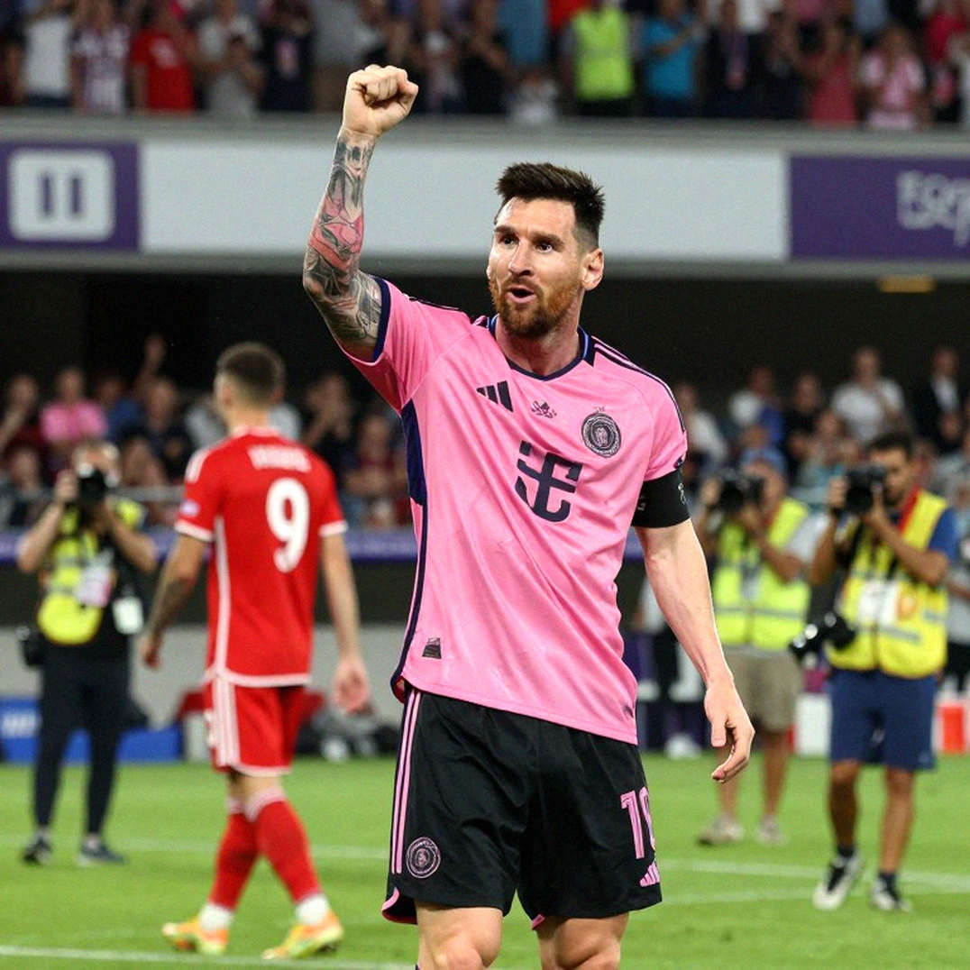 Quang Hải rút khỏi FIFA ASEAN Cup: chiếc băng đội trưởng biến mất trước giờ bóng lăn
