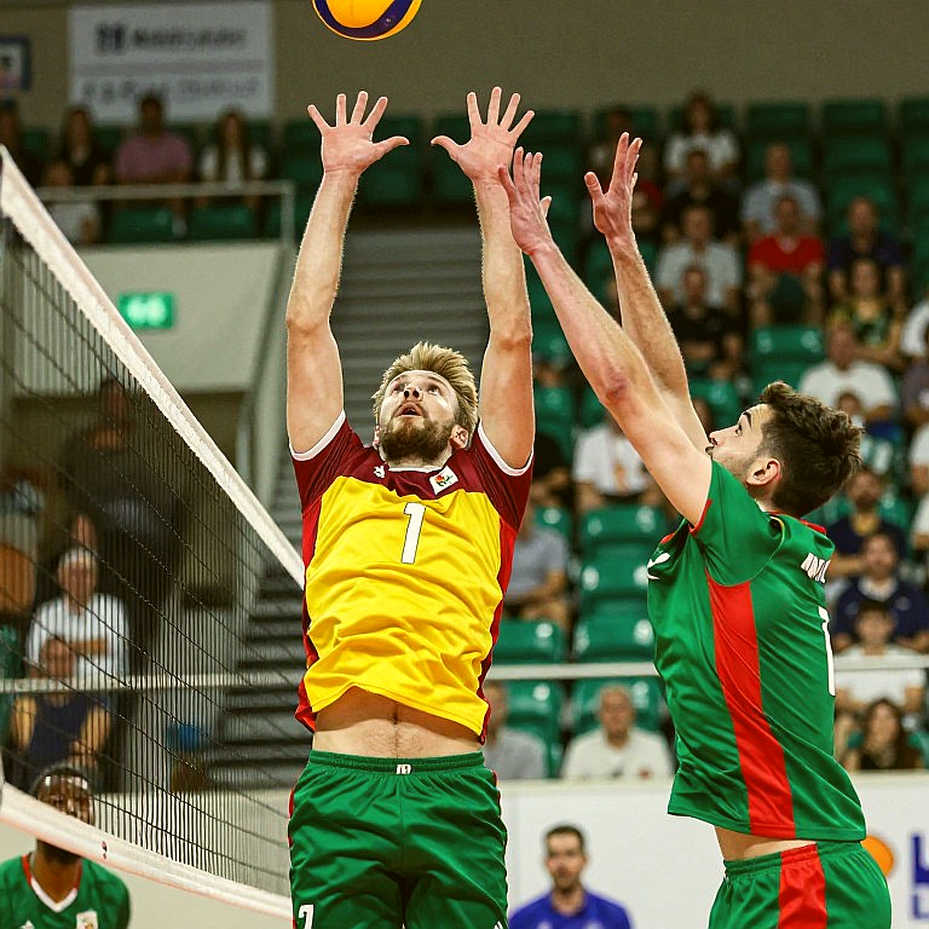 30 năm danh hiệu MOP bóng chuyền nữ NCAA: Đường ống lặng thầm từ sân đại học ra bãi biển Olympic