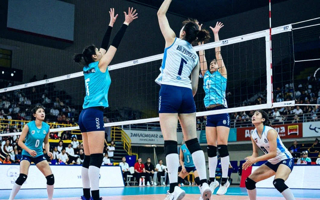 Efeler để tất cả lại cho trận cuối: Thổ Nhĩ Kỳ thua Romania 1-3 ở bảng D EuroVolley 2026 Efeler để tất cả lại cho trận cuối: Thổ Nhĩ Kỳ thua Romania 1-3 ở bảng D EuroVolley 2026